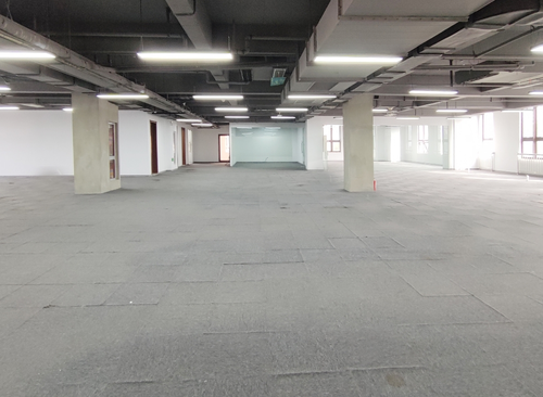 1853m²
