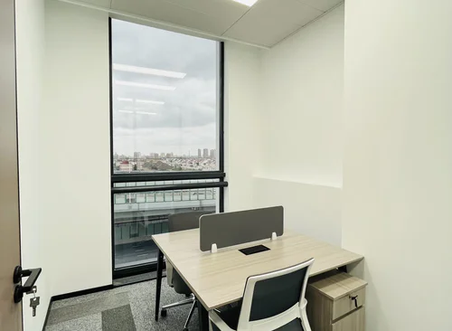 116平{logo墙+3隔间+12工位}