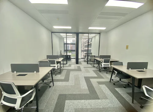 96平{2个隔断 8-10个工位}