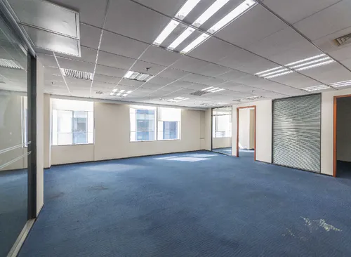 浦东 东方金融广场 337平米 标准装修