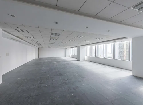 浦东 东方金融广场 555平米 简装修
