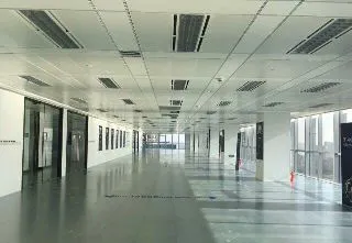 徐汇 东航滨江中心 1487平米 中等装修